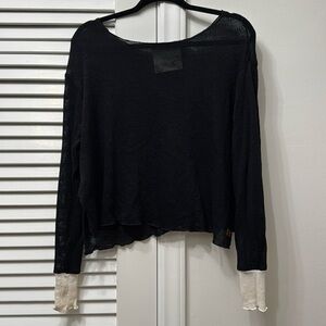 Peace Love World Lightweight Sweater SZ X-Small Black & White Sleeves